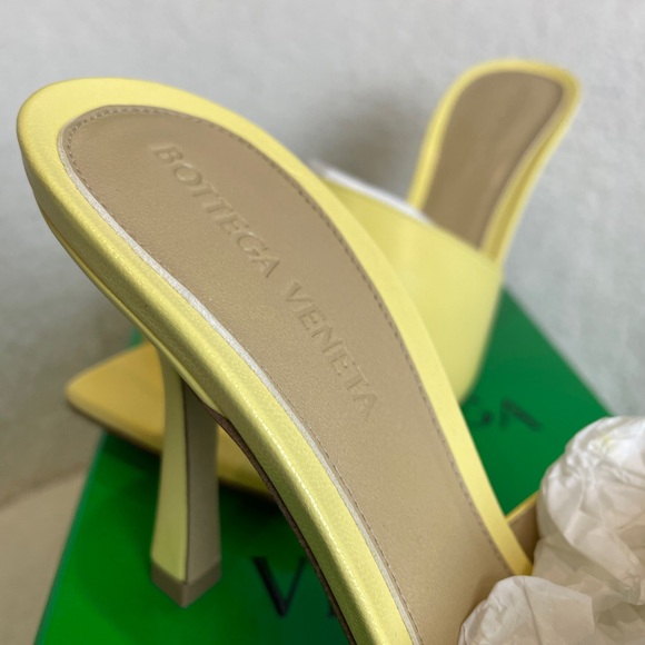 New Authentic Bottega Veneta stretch Mules - Picture 5 of 5